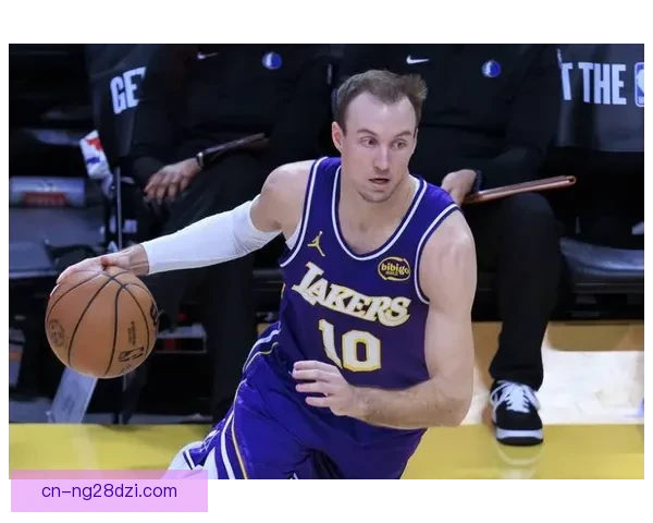 湖人险胜快船球员评价分化明显 湖人险胜快船球员评价分化明显